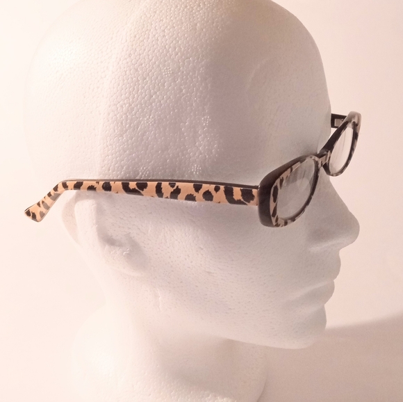 Betsey Johnson Animal Print Slight Cat Eye BJR101 Cream Oval Eyeglasses Frame - Picture 4 of 11